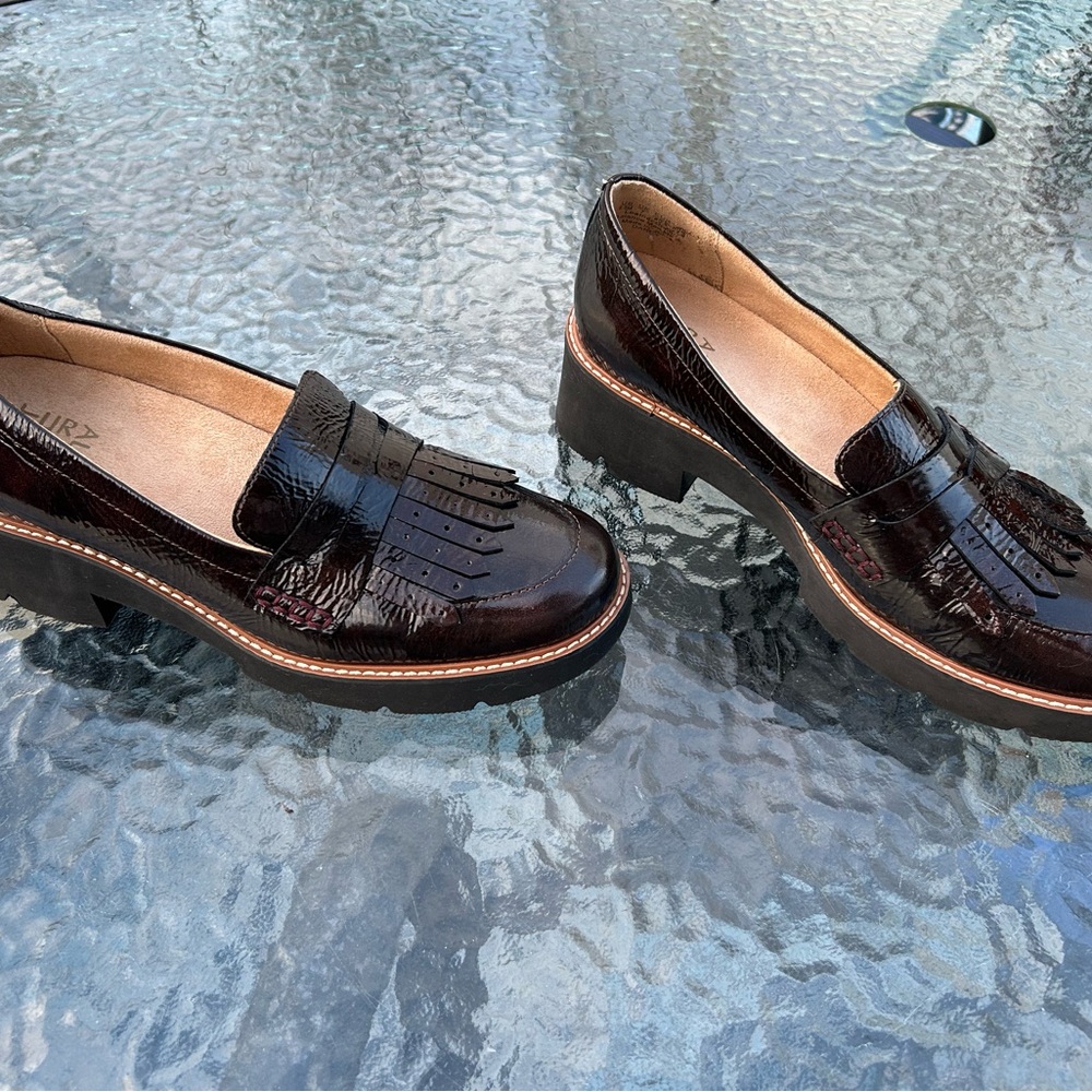 Naturalizer Glossy Brown Loafers - Picture 2 of 5